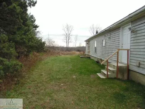 2400 Gilbert Rd, Lansing, MI 48911 photo 25