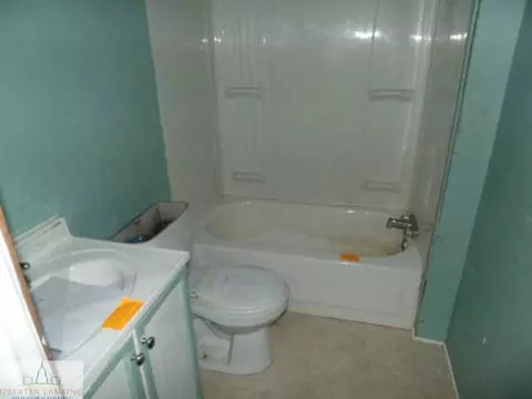 2400 Gilbert Rd, Lansing, MI 48911 photo 12
