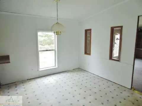 2400 Gilbert Rd, Lansing, MI 48911 photo 5