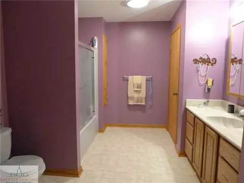 4304 E Howe Rd, Bath, MI 48808 photo 17