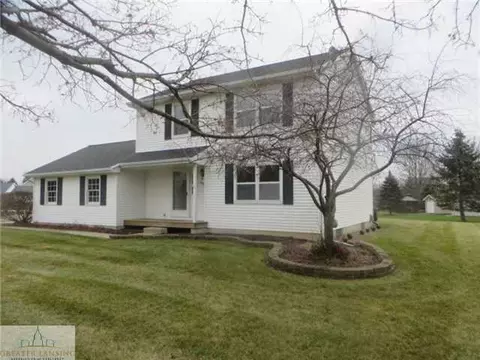 3959 Hearthside Dr, Holt, MI 48842 photo 2