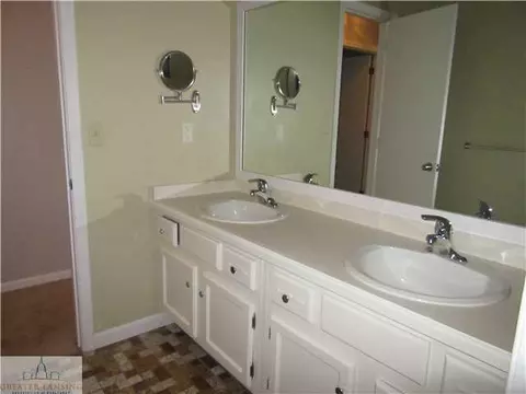 310 Manchester, Dewitt, MI 48820 photo 16