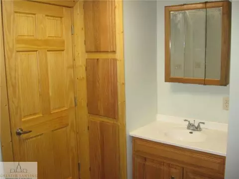 1410 Eureka St, Lansing, MI 48912 photo 6