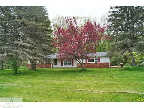 100 Barry Rd, Haslett, MI 48840 photo 1