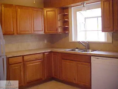209 Smith Ave, Lansing, MI 48910 photo 5
