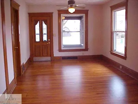 209 Smith Ave, Lansing, MI 48910 photo 2