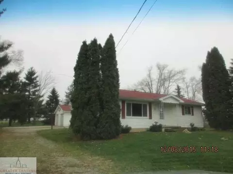 257 N Pine St, Fowler, MI 48835 photo 1