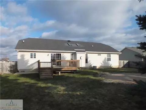 407 Daisy Drive St, Saint Johns, MI 48879 photo 2