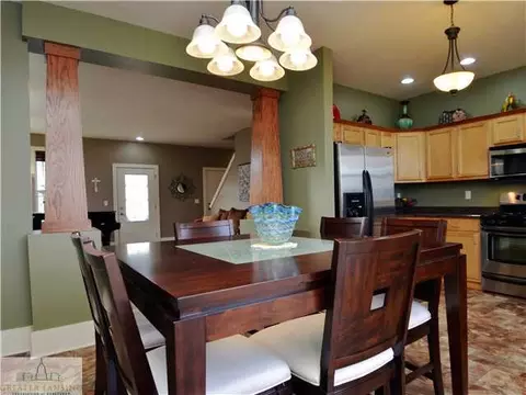 6735 Castleton Dr, Grand Ledge, MI 48837 photo 7