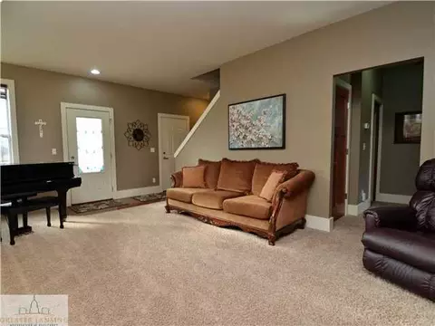6735 Castleton Dr, Grand Ledge, MI 48837 photo 5