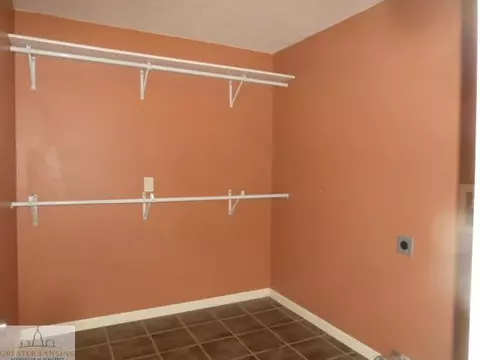2612 E Cavanaugh Rd, Lansing, MI 48910 photo 11