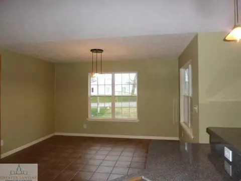 2612 E Cavanaugh Rd, Lansing, MI 48910 photo 7