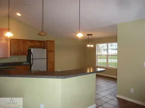 2612 E Cavanaugh Rd, Lansing, MI 48910 photo 3