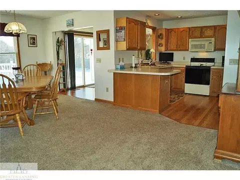 1017 Durango, Lansing, MI 48917 photo 5