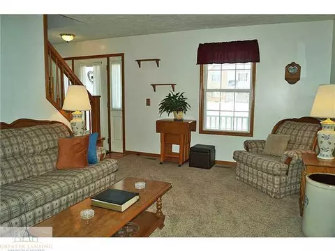 1017 Durango, Lansing, MI 48917 photo 2