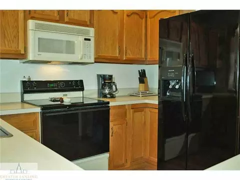 1017 Durango, Lansing, MI 48917 photo 8