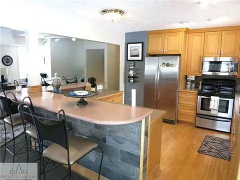 904 Turner St, Dewitt, MI 48820 photo 12