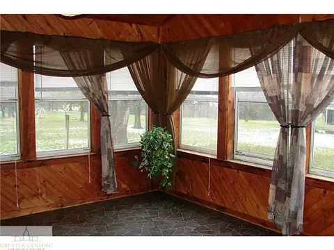 1075 W Round Lake Rd, Dewitt, MI 48820 photo 8