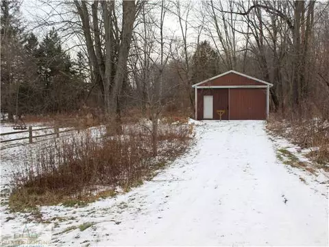15342 E Peacock Rd, East Lansing, MI 48823 photo 1