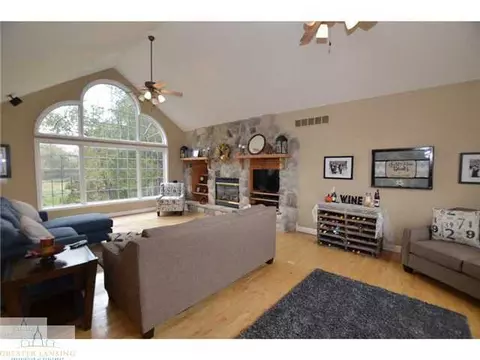 12443 Doe Pass Ln, Perry, MI 48872 photo 2