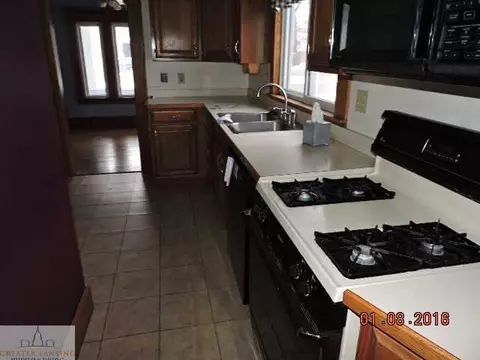 542 W Maple St, Mason, MI 48854 photo 5