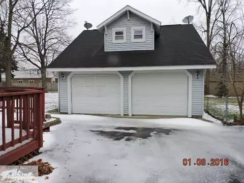 542 W Maple St, Mason, MI 48854 photo 2