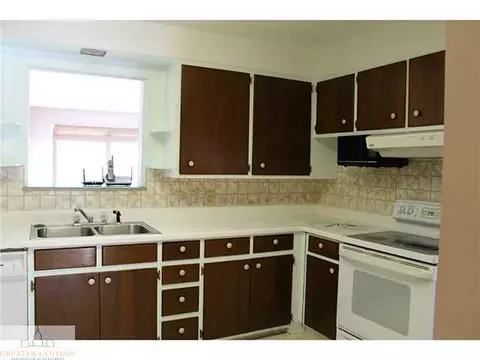4635 Seneca Dr, Okemos, MI 48864 photo 7