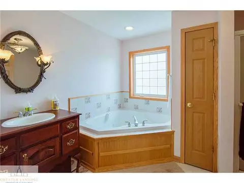6331 E Clinton Trl, Eaton Rapids, MI 48827 photo 11