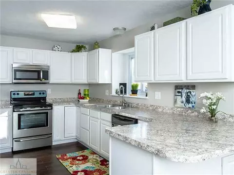 4001 Dell, Lansing, MI 48911 photo 7