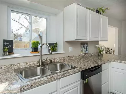 4001 Dell, Lansing, MI 48911 photo 10