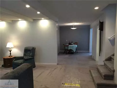 1432 E Miller Rd, Lansing, MI 48911 photo 4