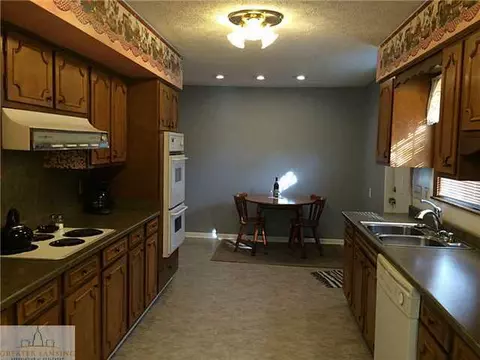 1432 E Miller Rd, Lansing, MI 48911 photo 7