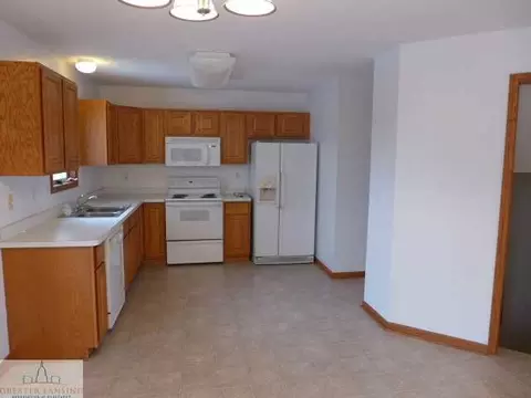 1375 W Parks Rd, Saint Johns, MI 48879 photo 5