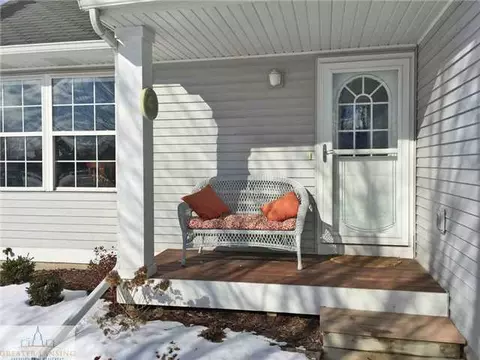 12952 Menominee, Dewitt, MI 48820 photo 2