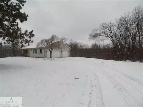 10329 Corcoran, Haslett, MI 48840 photo 1