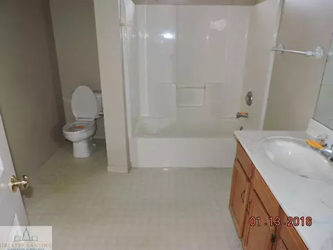 3306 Cooley Dr, Lansing, MI 48911 photo 9