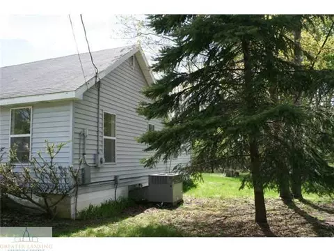 1920 Rex St, Lansing, MI 48910 photo 2