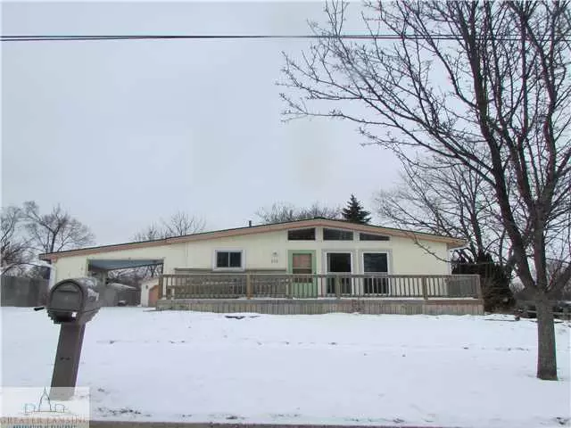  955 S Eugenia, Mason, MI 48854 photo 2