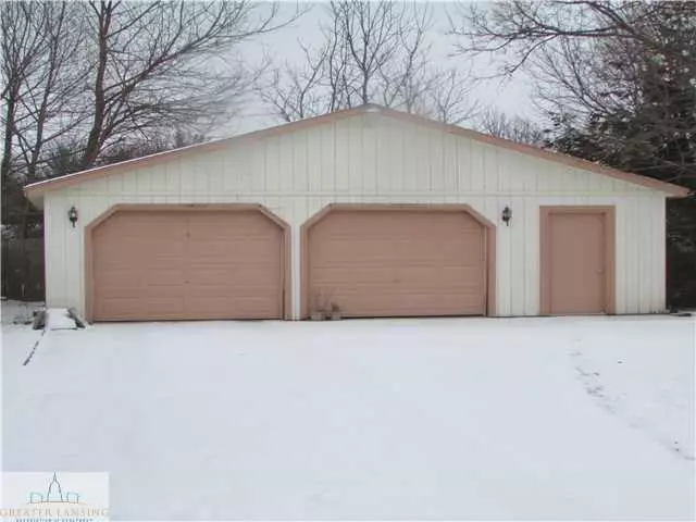  955 S Eugenia, Mason, MI 48854 photo 3