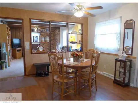 885 N Waverly, Dimondale, MI 48821 photo 8