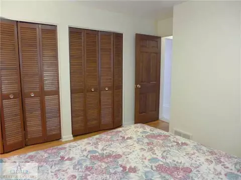 885 N Waverly, Dimondale, MI 48821 photo 14