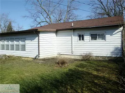 521 Iris Ave, Lansing, MI 48917 photo 4