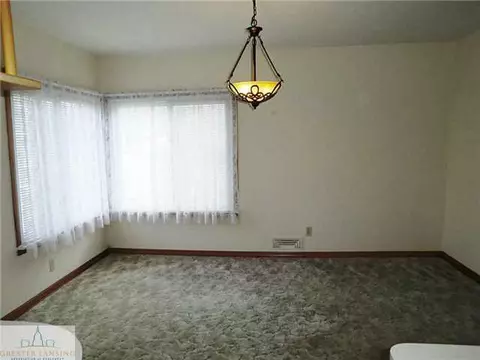 521 Iris Ave, Lansing, MI 48917 photo 9