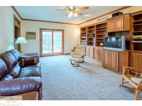 11506 Risner Ln, Eaton Rapids, MI 48827 photo 3