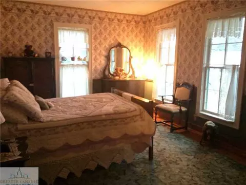 317 E Front St, Grand Ledge, MI 48837 photo 4