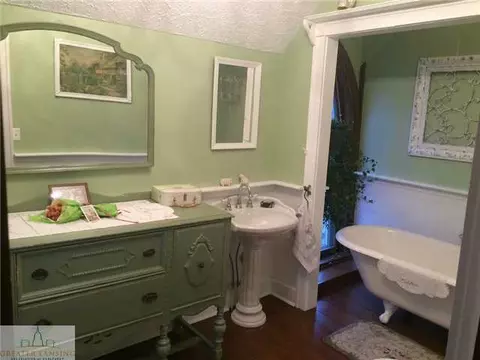 317 E Front St, Grand Ledge, MI 48837 photo 9