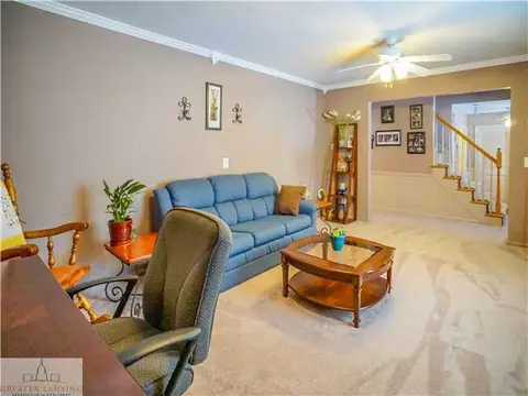 2425 Hanover Dr, Lansing, MI 48911 photo 4