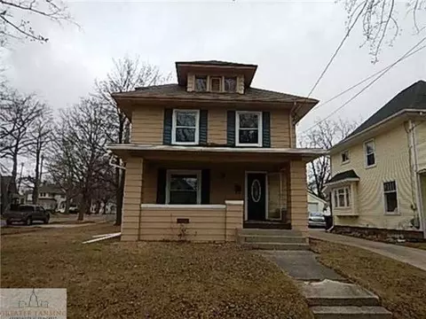 326 Smith Ave, Lansing, MI 48910 photo 1