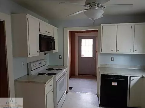 326 Smith Ave, Lansing, MI 48910 photo 3