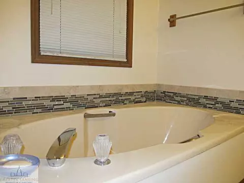 1769 Pine Creek Cir, Haslett, MI 48840 photo 14
